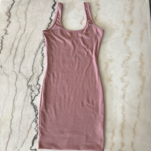 Love Tree Dresses & Skirts - Love Tree Pink Bodycon Mini Dress Scoop Neck Sleeveless